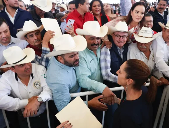 060925-CSP-LA-TRANSFORMACIO_N-AVANZA-EN-DURANGO-10 Presidenta Sheinbaum lanza programa para impulsar la producción de carne de calidad en el norte del país