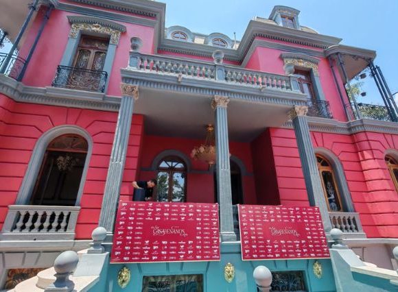 casa_de_los_enanos_revela_sus_secretos_con_temporada_toscana_en_puebla_1 Cena exclusiva en la Casa de los Enanos: ¿vale la pena la experiencia de dos mil pesos?