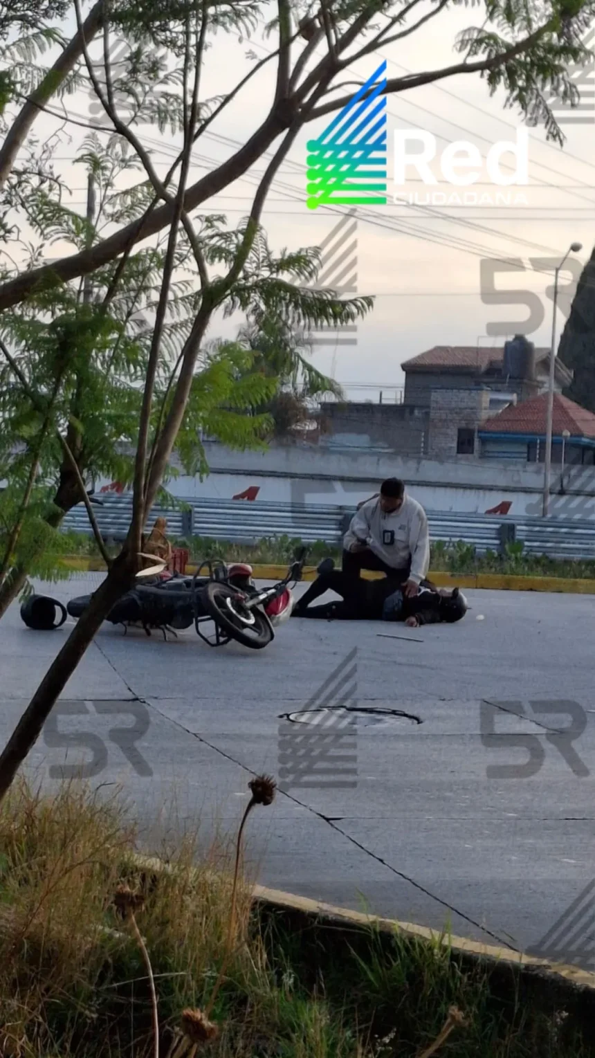 Dos oficiales resultan lesionados tras ser atropellados en la Autopista Puebla-Orizaba este miércoles
