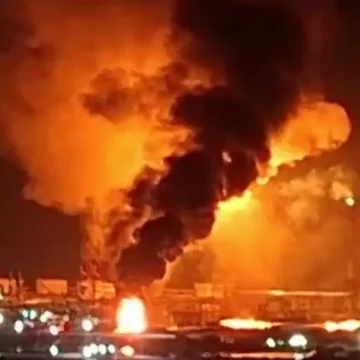 1422953xeu20260622074113 Explosión en refinería de Salina Cruz en medio de contingencia ambiental por derrames de combustóleo
