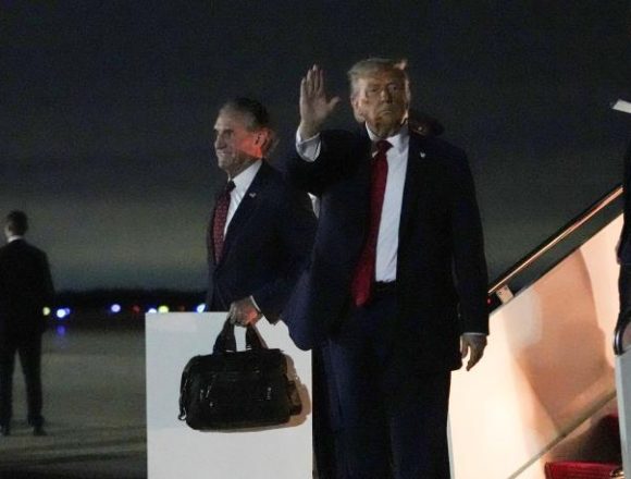 6a28487fdfe6c Trump anuncia represalias tras derribo de helicóptero Apache por Irán en el estrecho de Ormuz