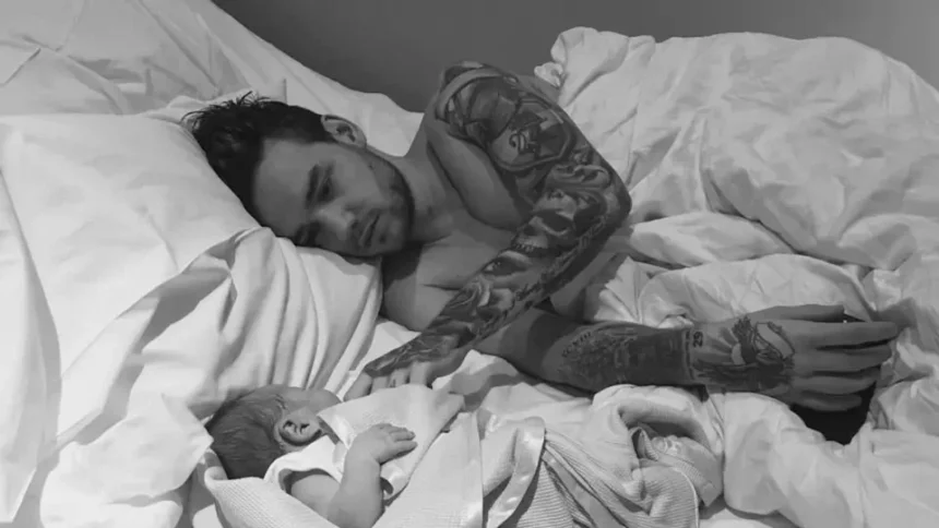 99633f237ec7-6eac555450ff-liam-payne-bear-bed Hijo de Liam Payne, Bear Grey Payne, será el único heredero de la fortuna de 29 millones de dólares tras la muerte del cantante