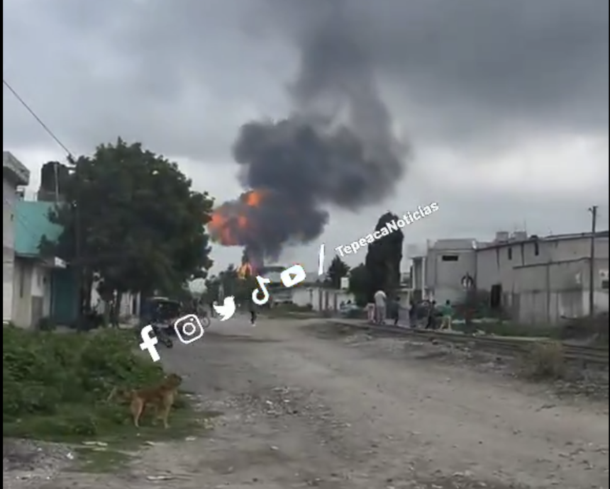 Explosión de pipa moviliza a cuerpos de emergencia en Tepeaca