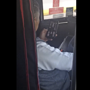 Captura-de-pantalla-2026-06-05-a-las-9.30.31-a.m Conductor de ADO es captado manejando a alta velocidad y usando celular en autopista Cuacnopalan-Oaxaca