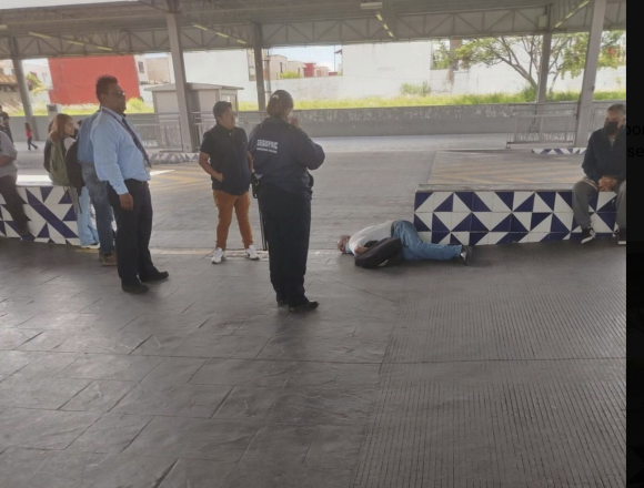 Fallece un hombre en la Terminal Margaritas de la Línea 2 de RUTA por presunto infarto