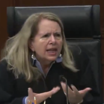 Ministra de la Suprema Corte genera controversia por comentario sobre hoteles “all inclusive”