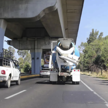 Cierres parciales en la autopista México-Puebla a la altura de Volkswagen por trabajos de pavimentación