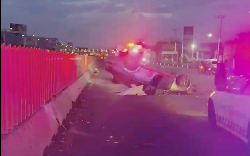 Tragedia en la México-Puebla: mujer muere tras volcadura a la altura de Ixtapaluca