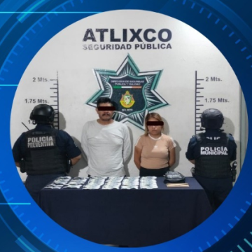 Detienen a falsificadores en Atlixco con 45 billetes falsos
