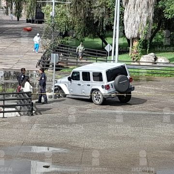 HKO13RwXUAAeQm3 Camioneta invade zona peatonal en Ecoparque Metropolitano de Puebla