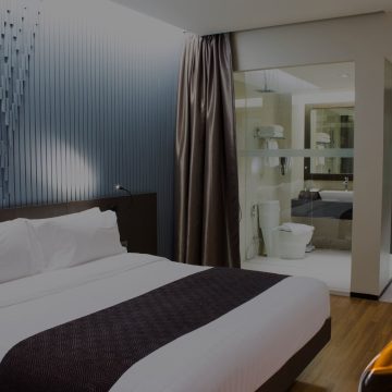 HKShqCZXAAAoaMd Muere un hombre tras presunto robo con droga en Motel Miño, Puebla