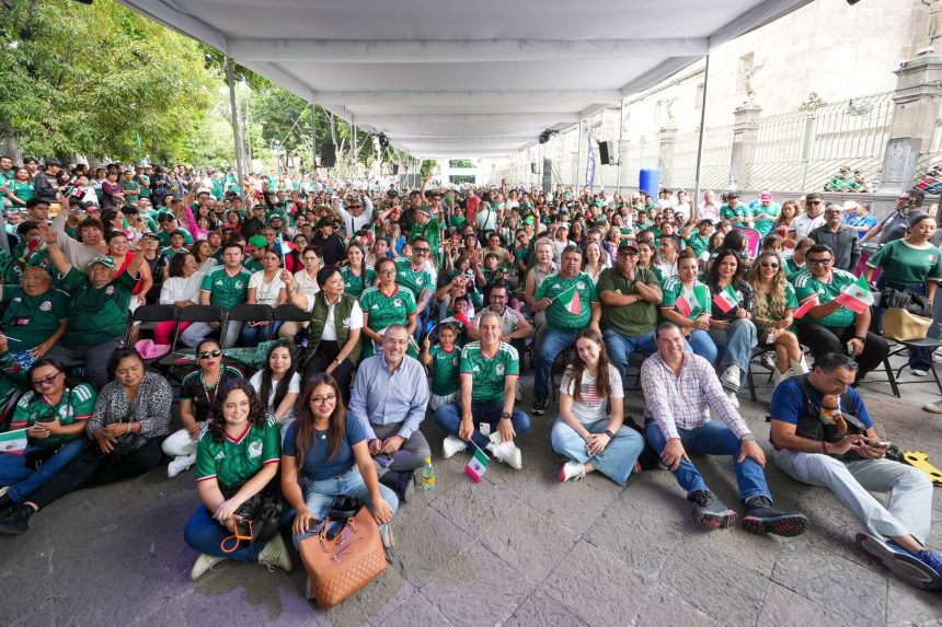 Puebla celebra la inauguración del Mundial 2026 en el Zócalo pese a alto costo del evento