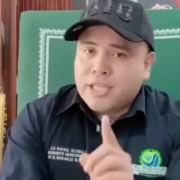Alcalde de El Naranjo organiza festejo por el Día del Padre con polémico espectáculo