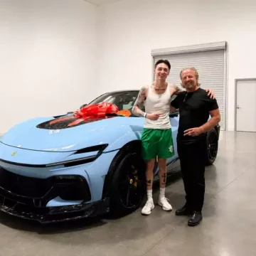 descarga-4 Peso Pluma adquiere Ferrari de lujo tras su ruptura con Kenia Os