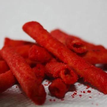 destacada_takisfuego Cofepris prohíbe el uso del colorante rojo 3 en alimentos por riesgos a la salud