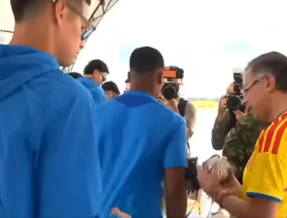 James Rodríguez genera controversia tras negar foto a hija del presidente Petro en acto oficial