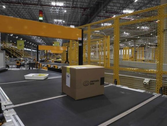 mercado-libre_1-focus-0-0-696-464 Mercado Libre anuncia inversión histórica de 4,600 millones de dólares en México para 2026