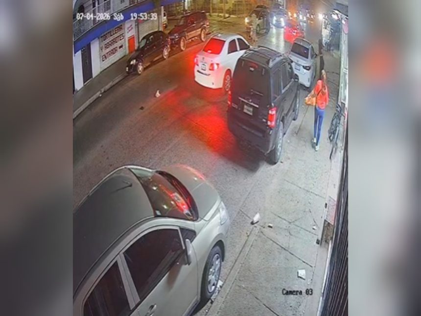 Atropellan-a-mujeere-en-Ahome-4 Buscan al conductor que arrolló a una mujer en Los Mochis, Sinaloa