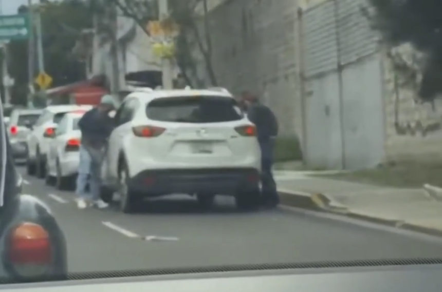 Captura-de-pantalla-2026-07-02-a-las-9.30.29-a.m Comando armado asalta a automovilista en plena hora pico sobre la 25 Poniente, en Puebla