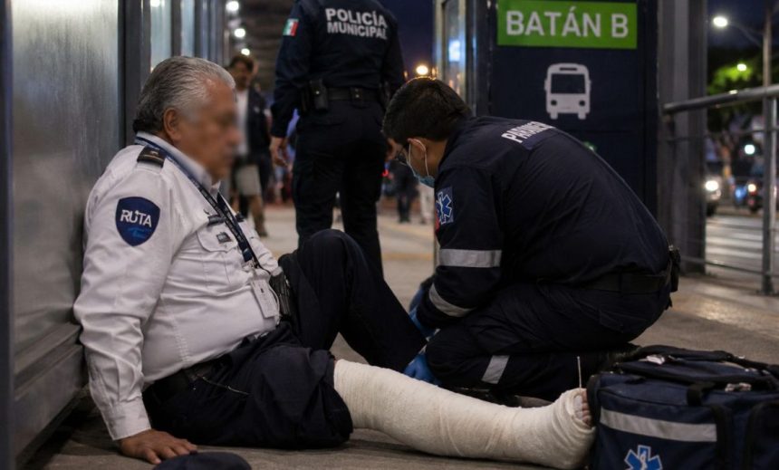 WhatsApp-Image-2026-07-02-at-1.58.24-PM-1160x700-1 Asalto a guardia de la tercera edad en sistema RUTA de Puebla deja fractura y preocupación por la seguridad