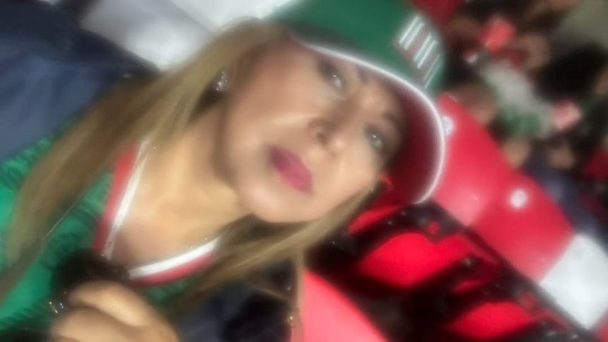 Alcaldesa de Cuautitlán asiste a zona VIP en el Estadio Azteca y recibe críticas en transmisión en vivo