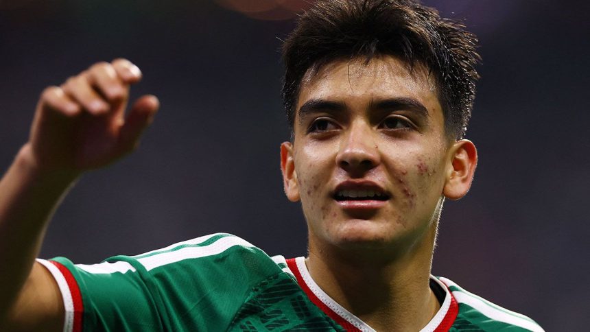 gilbertomora_tri_10_5_55_707 Manchester United se retira de la puja por Gilberto Mora tras seguimiento de seis meses