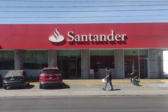 roban_50_mil_pesos_a_cuentahabiente_lo_siguieron_1km_antes_del_atraco Asaltan a cuentahabiente en Puebla tras retirar 50 mil pesos en Plaza San Pedro